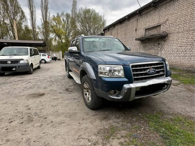 Синий Форд Рейнджер, объемом двигателя 3 л и пробегом 252 тыс. км за 5500 $, фото 1 на Automoto.ua