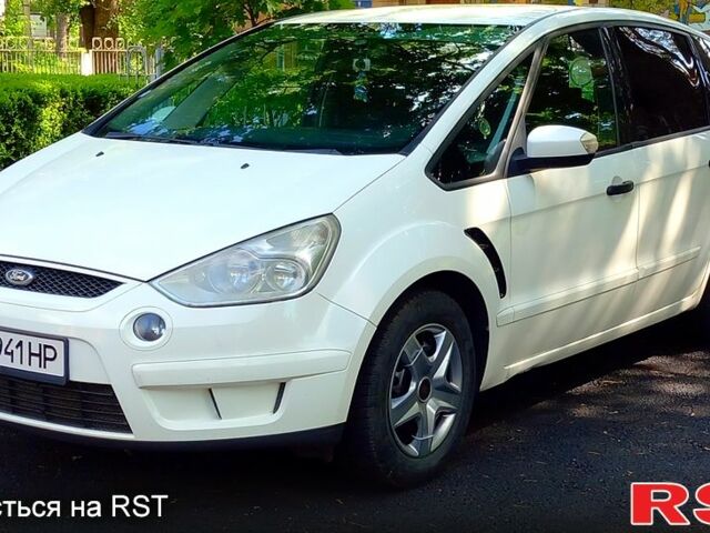 Білий Форд С-Макс, об'ємом двигуна 1.8 л та пробігом 277 тис. км за 4200 $, фото 1 на Automoto.ua