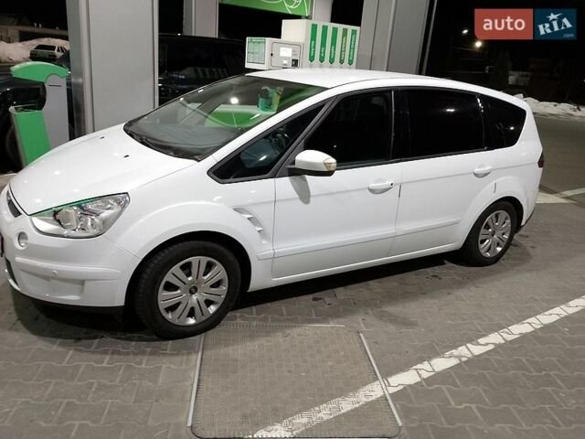 Білий Форд С-Макс, об'ємом двигуна 2 л та пробігом 197 тис. км за 7200 $, фото 1 на Automoto.ua