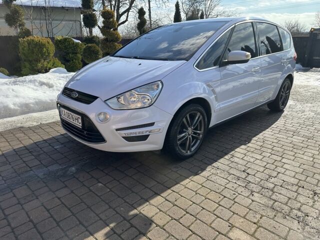 Белый Форд С-Макс, объемом двигателя 2 л и пробегом 251 тыс. км за 7900 $, фото 1 на Automoto.ua