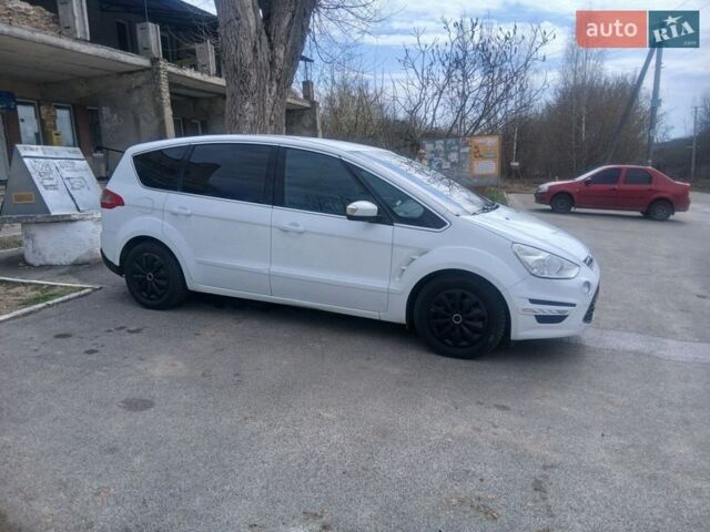 Белый Форд С-Макс, объемом двигателя 2 л и пробегом 262 тыс. км за 9500 $, фото 1 на Automoto.ua