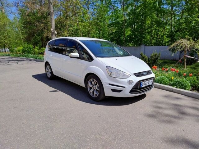 Білий Форд С-Макс, об'ємом двигуна 2 л та пробігом 165 тис. км за 9900 $, фото 1 на Automoto.ua
