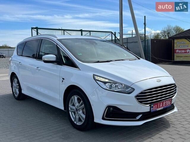Білий Форд С-Макс, об'ємом двигуна 2 л та пробігом 225 тис. км за 17259 $, фото 1 на Automoto.ua