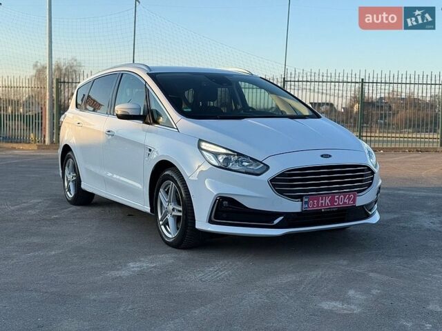Белый Форд С-Макс, объемом двигателя 2 л и пробегом 147 тыс. км за 17999 $, фото 1 на Automoto.ua