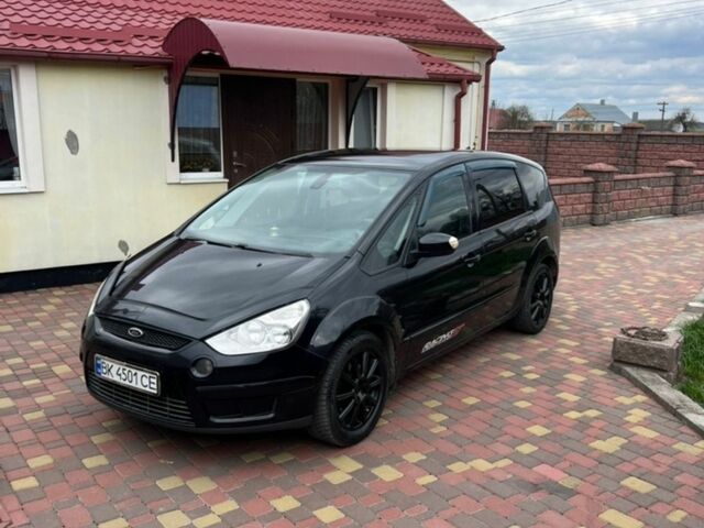 Чорний Форд С-Макс, об'ємом двигуна 2 л та пробігом 414 тис. км за 5300 $, фото 1 на Automoto.ua