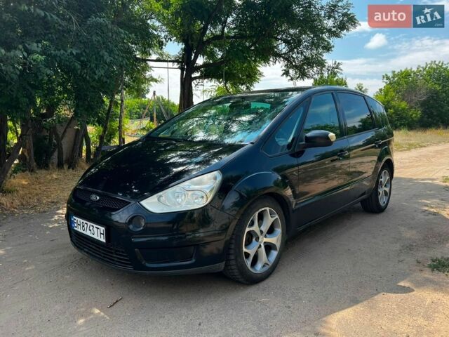 Черный Форд С-Макс, объемом двигателя 2 л и пробегом 203 тыс. км за 5400 $, фото 1 на Automoto.ua