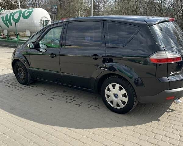 Черный Форд С-Макс, объемом двигателя 1.8 л и пробегом 266 тыс. км за 6700 $, фото 1 на Automoto.ua