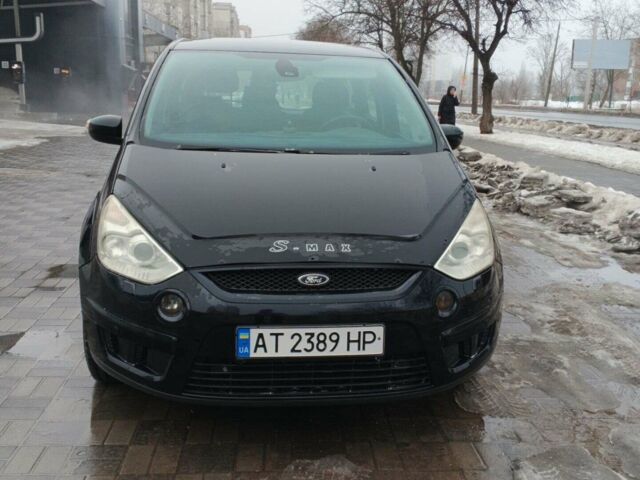 Черный Форд С-Макс, объемом двигателя 2 л и пробегом 370 тыс. км за 5200 $, фото 1 на Automoto.ua