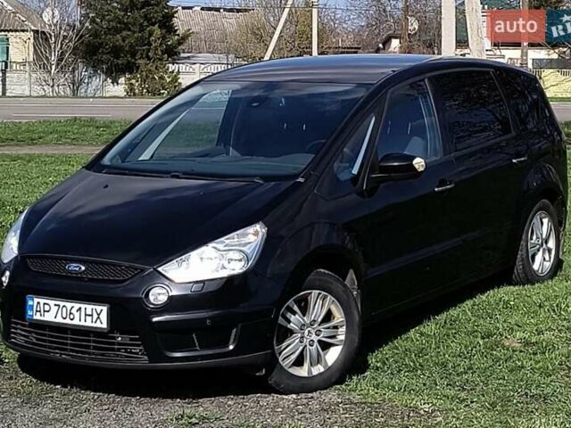 Черный Форд С-Макс, объемом двигателя 2 л и пробегом 273 тыс. км за 7500 $, фото 1 на Automoto.ua