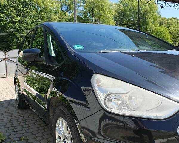 Черный Форд С-Макс, объемом двигателя 2 л и пробегом 232 тыс. км за 8500 $, фото 1 на Automoto.ua