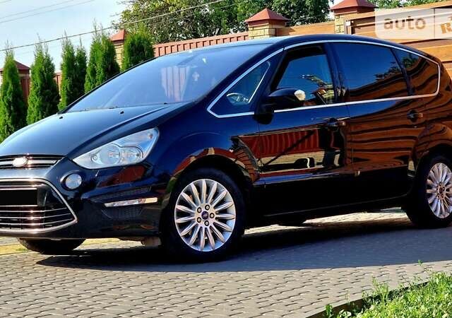 Черный Форд С-Макс, объемом двигателя 2 л и пробегом 350 тыс. км за 9200 $, фото 1 на Automoto.ua