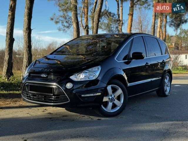 Чорний Форд С-Макс, об'ємом двигуна 2 л та пробігом 187 тис. км за 8300 $, фото 1 на Automoto.ua