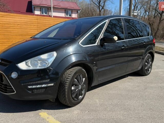 Чорний Форд С-Макс, об'ємом двигуна 2 л та пробігом 332 тис. км за 9000 $, фото 1 на Automoto.ua