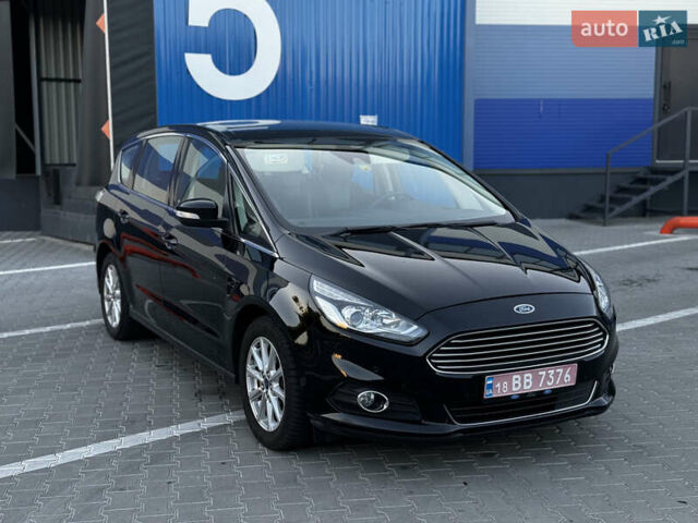 Черный Форд С-Макс, объемом двигателя 2 л и пробегом 196 тыс. км за 14700 $, фото 1 на Automoto.ua