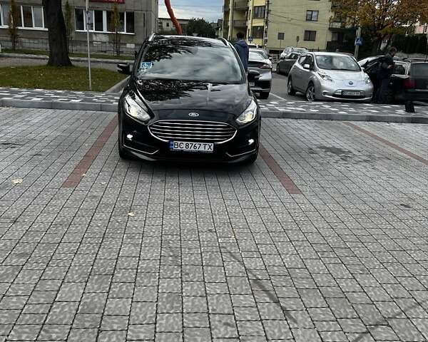 Черный Форд С-Макс, объемом двигателя 2 л и пробегом 242 тыс. км за 18800 $, фото 1 на Automoto.ua