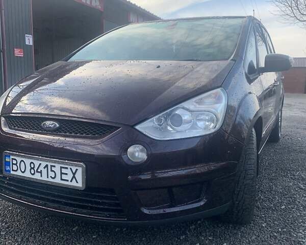 Фиолетовый Форд С-Макс, объемом двигателя 2 л и пробегом 240 тыс. км за 8300 $, фото 1 на Automoto.ua