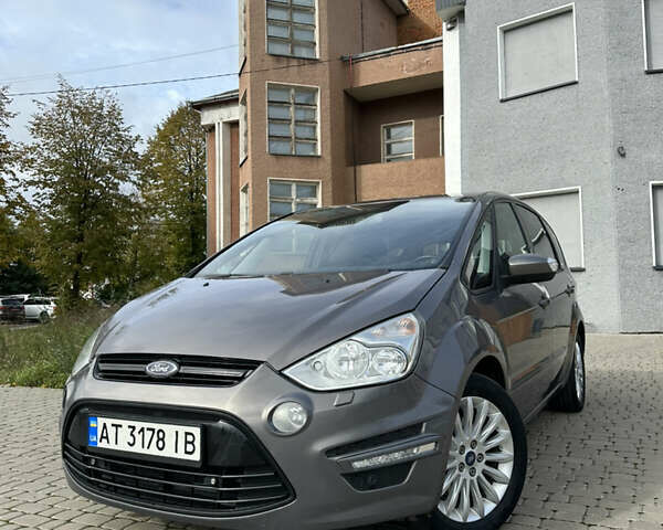 Коричневий Форд С-Макс, об'ємом двигуна 2 л та пробігом 291 тис. км за 8999 $, фото 1 на Automoto.ua