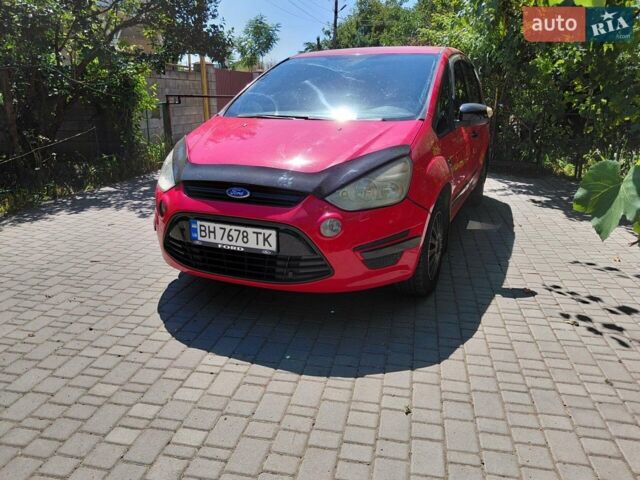 Красный Форд С-Макс, объемом двигателя 2 л и пробегом 260 тыс. км за 8400 $, фото 1 на Automoto.ua