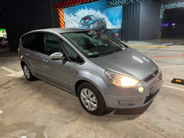 Серый Форд С-Макс, объемом двигателя 1.8 л и пробегом 314 тыс. км за 2200 $, фото 1 на Automoto.ua