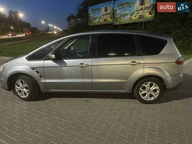 Сірий Форд С-Макс, об'ємом двигуна 1.75 л та пробігом 274 тис. км за 6300 $, фото 1 на Automoto.ua