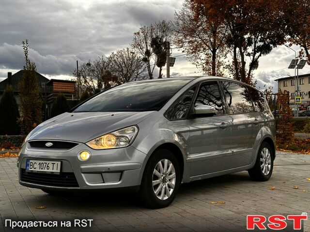 Серый Форд С-Макс, объемом двигателя 1.8 л и пробегом 330 тыс. км за 6500 $, фото 1 на Automoto.ua