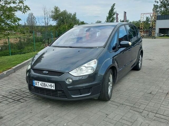 Сірий Форд С-Макс, об'ємом двигуна 2 л та пробігом 360 тис. км за 6000 $, фото 1 на Automoto.ua