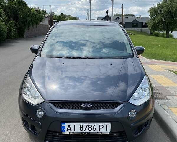 Серый Форд С-Макс, объемом двигателя 1.8 л и пробегом 317 тыс. км за 5700 $, фото 1 на Automoto.ua