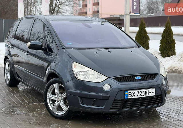 Сірий Форд С-Макс, об'ємом двигуна 1.75 л та пробігом 260 тис. км за 7300 $, фото 1 на Automoto.ua