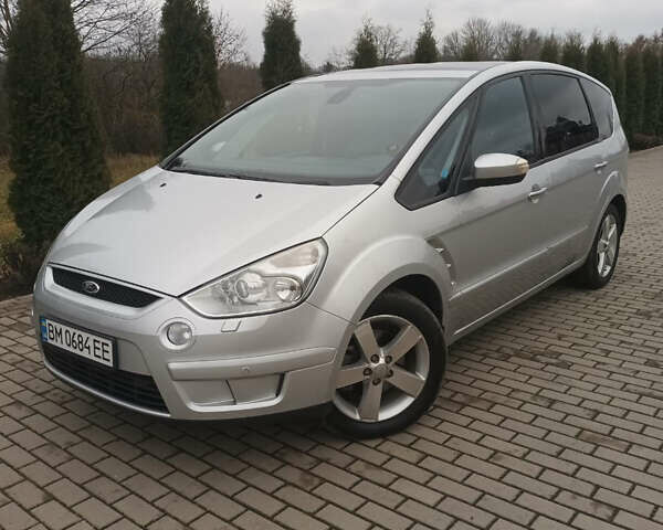 Серый Форд С-Макс, объемом двигателя 2 л и пробегом 270 тыс. км за 8000 $, фото 1 на Automoto.ua