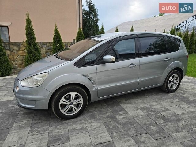 Серый Форд С-Макс, объемом двигателя 1.8 л и пробегом 352 тыс. км за 6300 $, фото 1 на Automoto.ua