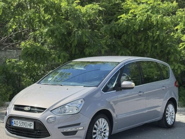 Сірий Форд С-Макс, об'ємом двигуна 2 л та пробігом 299 тис. км за 6199 $, фото 1 на Automoto.ua