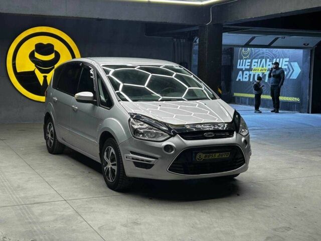 Серый Форд С-Макс, объемом двигателя 1.6 л и пробегом 250 тыс. км за 8200 $, фото 1 на Automoto.ua