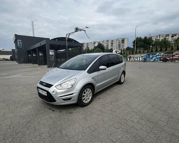 Сірий Форд С-Макс, об'ємом двигуна 1.6 л та пробігом 218 тис. км за 9700 $, фото 1 на Automoto.ua
