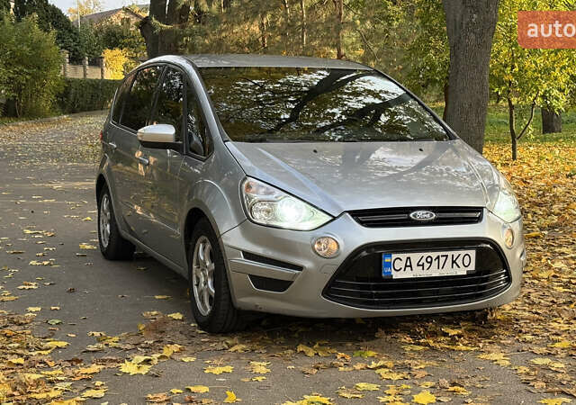 Форд С-Макс 2013 в Киеве на Automoto.ua Серый Форд С-Макс, объемом двигателя 2 л и пробегом 178 тыс. км за 9250 $, фото 1 на Automoto.ua