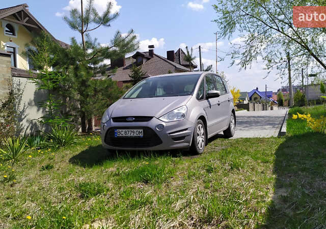 Сірий Форд С-Макс, об'ємом двигуна 2 л та пробігом 152 тис. км за 12550 $, фото 1 на Automoto.ua