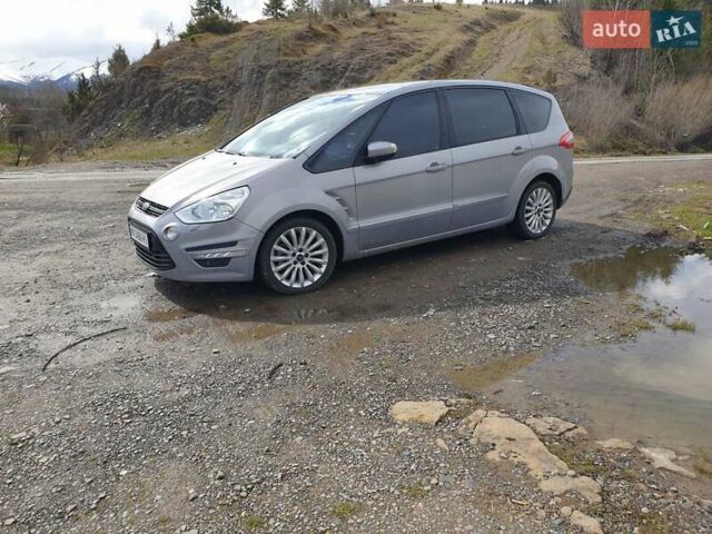 Сірий Форд С-Макс, об'ємом двигуна 2 л та пробігом 312 тис. км за 8199 $, фото 1 на Automoto.ua