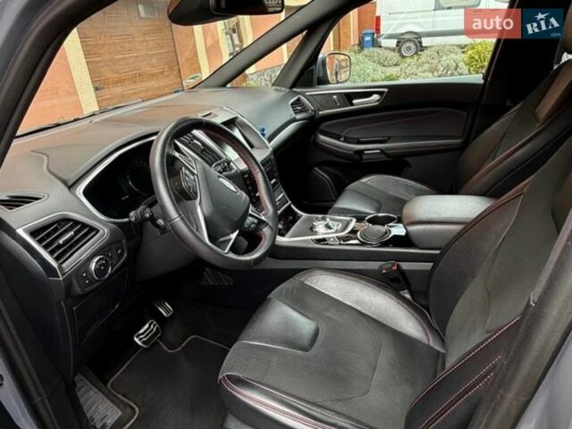 Серый Форд С-Макс, объемом двигателя 2 л и пробегом 180 тыс. км за 20900 $, фото 1 на Automoto.ua