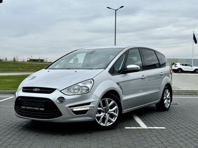 Серый Форд С-Макс, объемом двигателя 2 л и пробегом 330 тыс. км за 9500 $, фото 1 на Automoto.ua