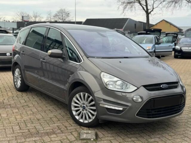 Сірий Форд С-Макс, об'ємом двигуна 1.6 л та пробігом 83 тис. км за 7600 $, фото 1 на Automoto.ua