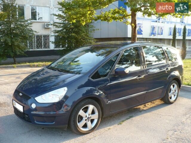 Синий Форд С-Макс, объемом двигателя 2 л и пробегом 325 тыс. км за 8900 $, фото 1 на Automoto.ua