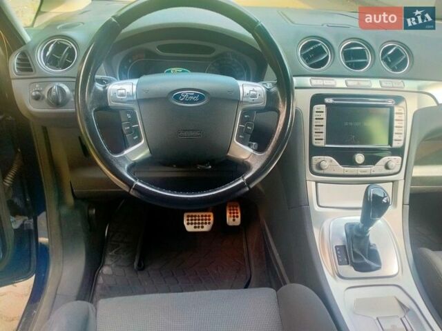 Синий Форд С-Макс, объемом двигателя 2.26 л и пробегом 255 тыс. км за 5250 $, фото 1 на Automoto.ua