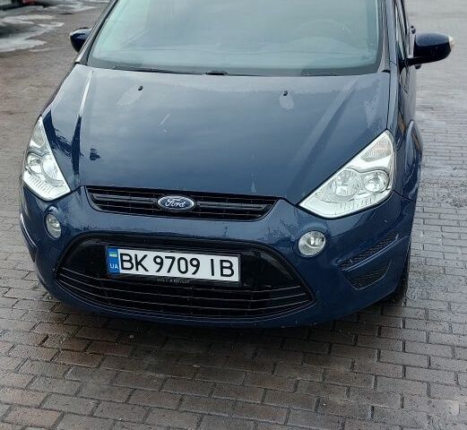 Синій Форд С-Макс, об'ємом двигуна 2 л та пробігом 263 тис. км за 8800 $, фото 1 на Automoto.ua