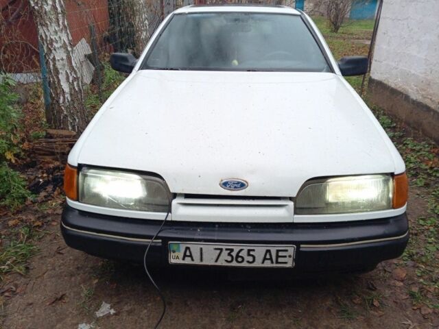 Білий Форд Скорпіо, об'ємом двигуна 2 л та пробігом 250 тис. км за 750 $, фото 1 на Automoto.ua