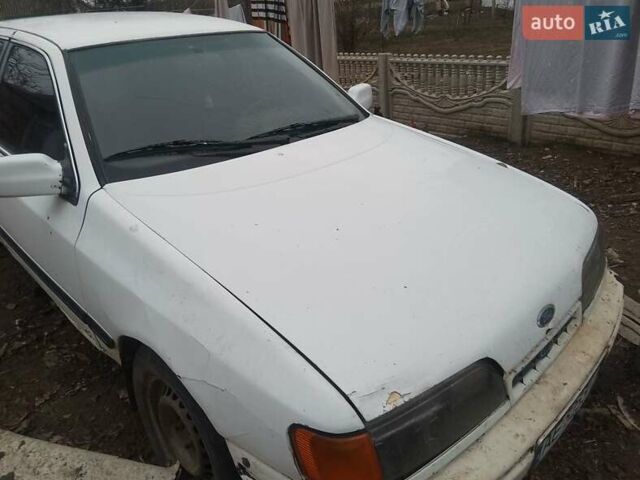 Білий Форд Скорпіо, об'ємом двигуна 2.5 л та пробігом 31 тис. км за 415 $, фото 1 на Automoto.ua