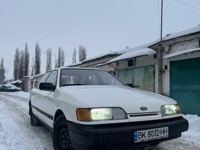 Білий Форд Скорпіо, об'ємом двигуна 2 л та пробігом 420 тис. км за 950 $, фото 1 на Automoto.ua