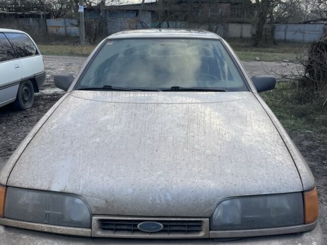 Бежевый Форд Скорпио, объемом двигателя 2 л и пробегом 300 тыс. км за 828 $, фото 1 на Automoto.ua