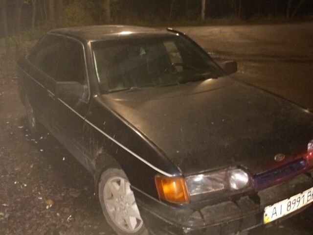 Черный Форд Скорпио, объемом двигателя 2 л и пробегом 777 тыс. км за 600 $, фото 1 на Automoto.ua