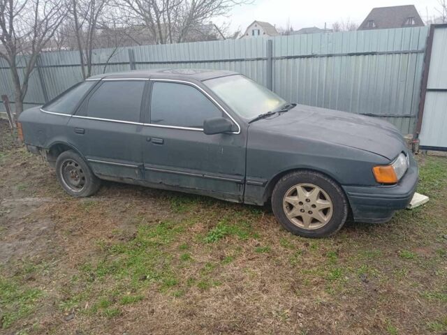 Черный Форд Скорпио, объемом двигателя 2.4 л и пробегом 340 тыс. км за 500 $, фото 1 на Automoto.ua