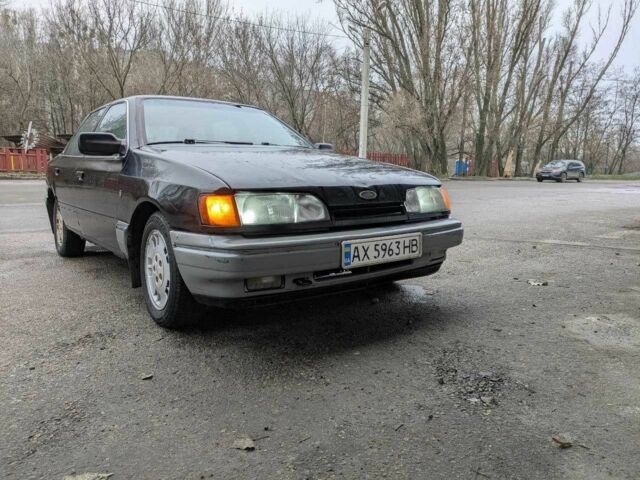 Черный Форд Скорпио, объемом двигателя 2 л и пробегом 300 тыс. км за 678 $, фото 1 на Automoto.ua