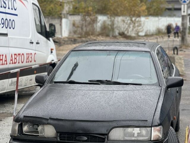 Чорний Форд Скорпіо, об'ємом двигуна 2 л та пробігом 200 тис. км за 713 $, фото 1 на Automoto.ua